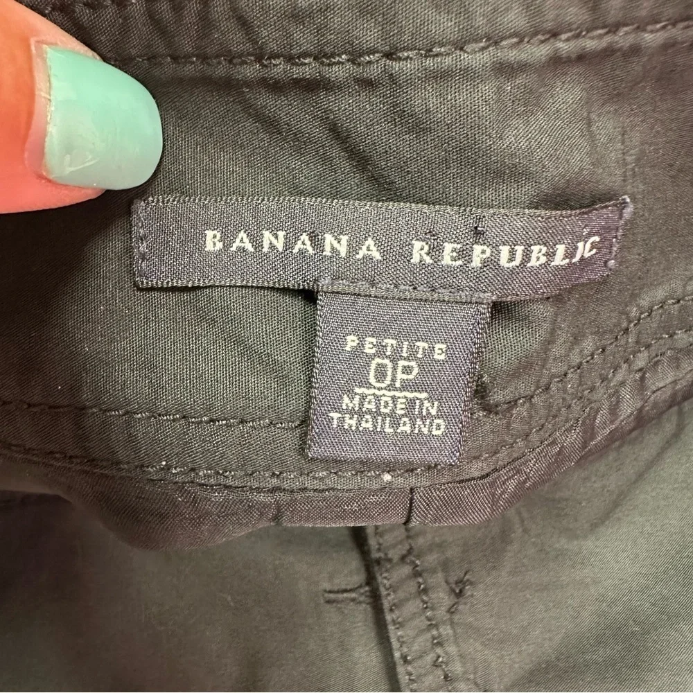 Banana Republic Black Skater A-line button front Skirt sz 0P